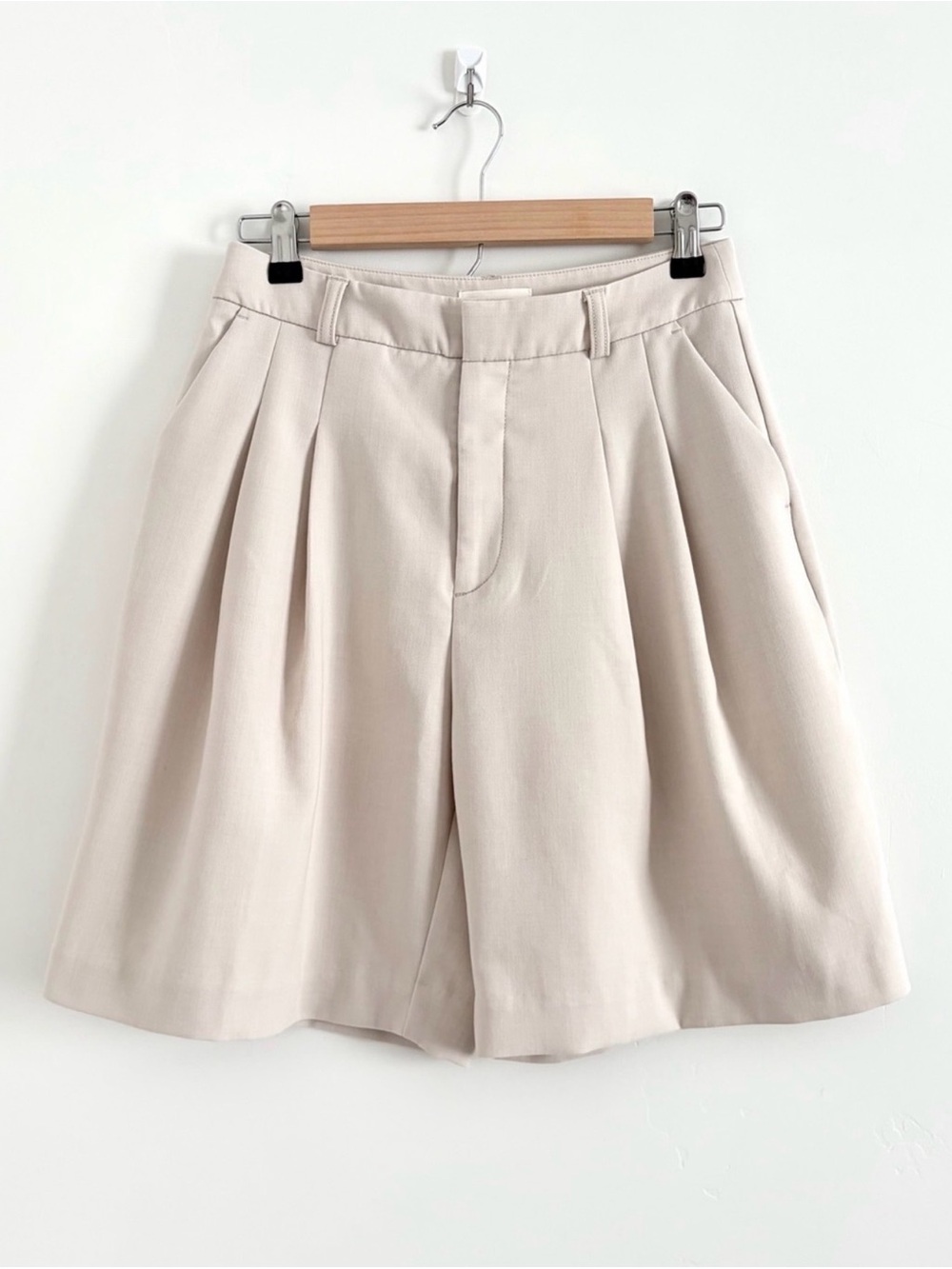 Anthropologie Maeve Pleated Shorts